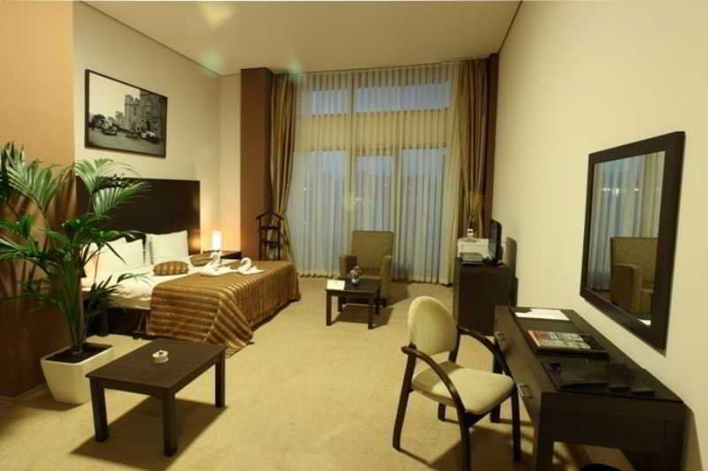 Royal Park Hotel Baku Exterior photo